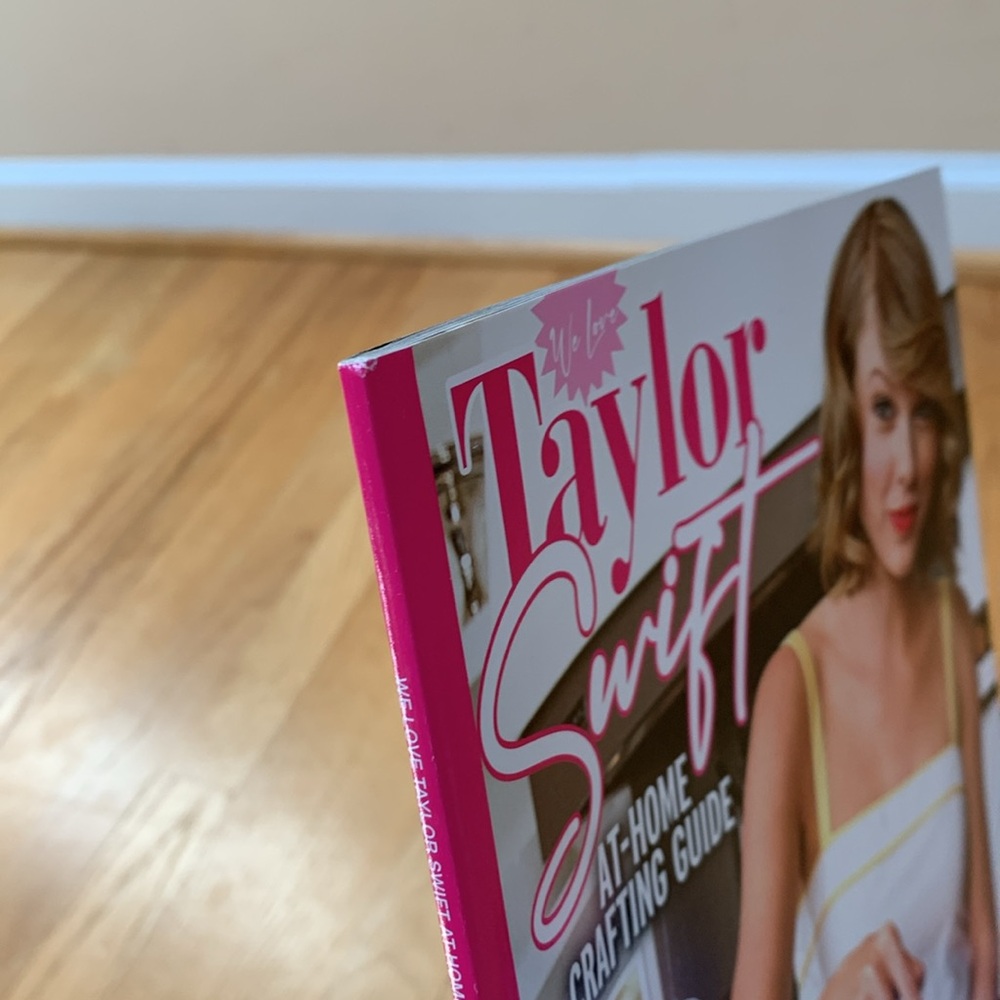 ♥️ Taylor Swift Magazine Collection - Picture 10 of 12